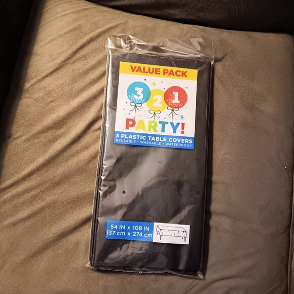 👻 Halloween 3ct Black Plastic Table Covers 54x108 321 Party! - Picture 2 of 2